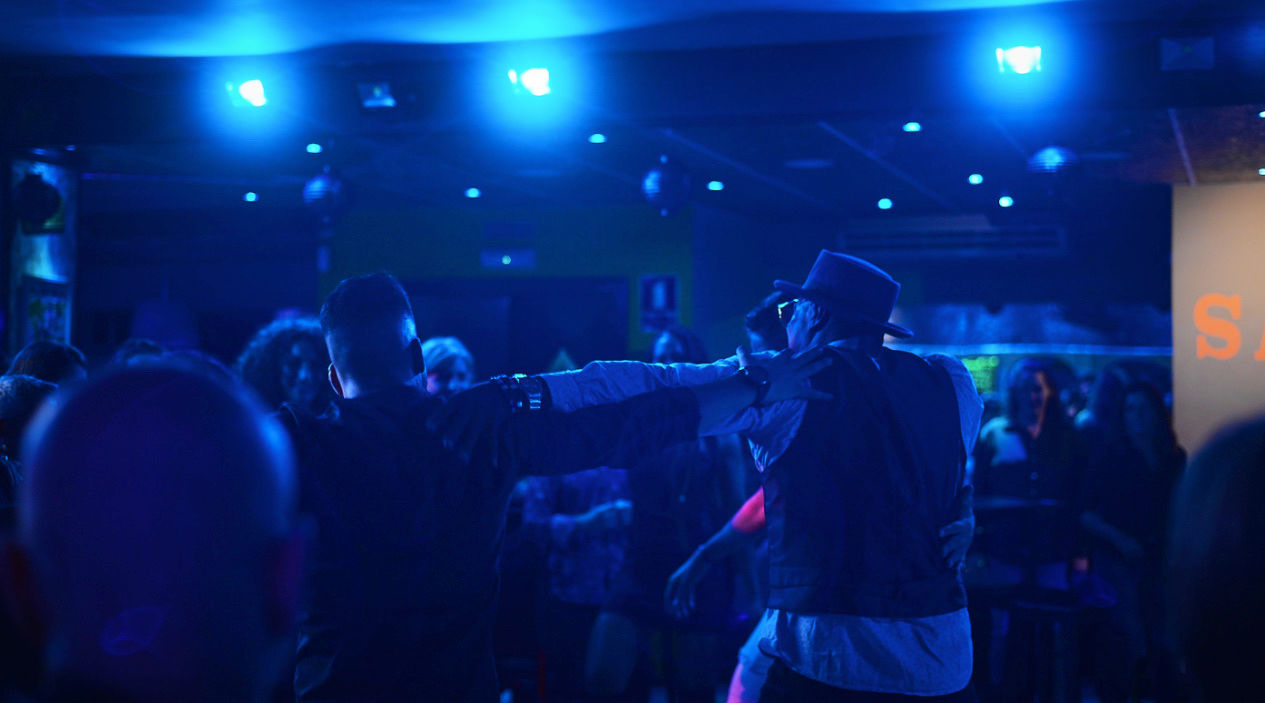 Clases de Salsa Cubana con Deiby Tum Tum